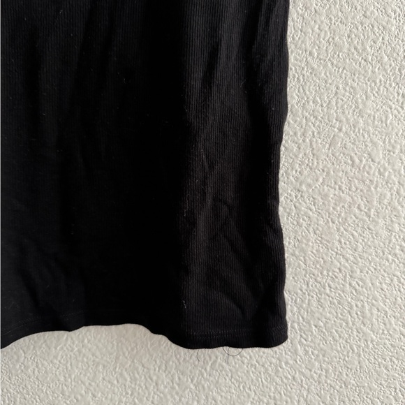 Reformation Ribbed Little Black Tee - Picture 3 of 7